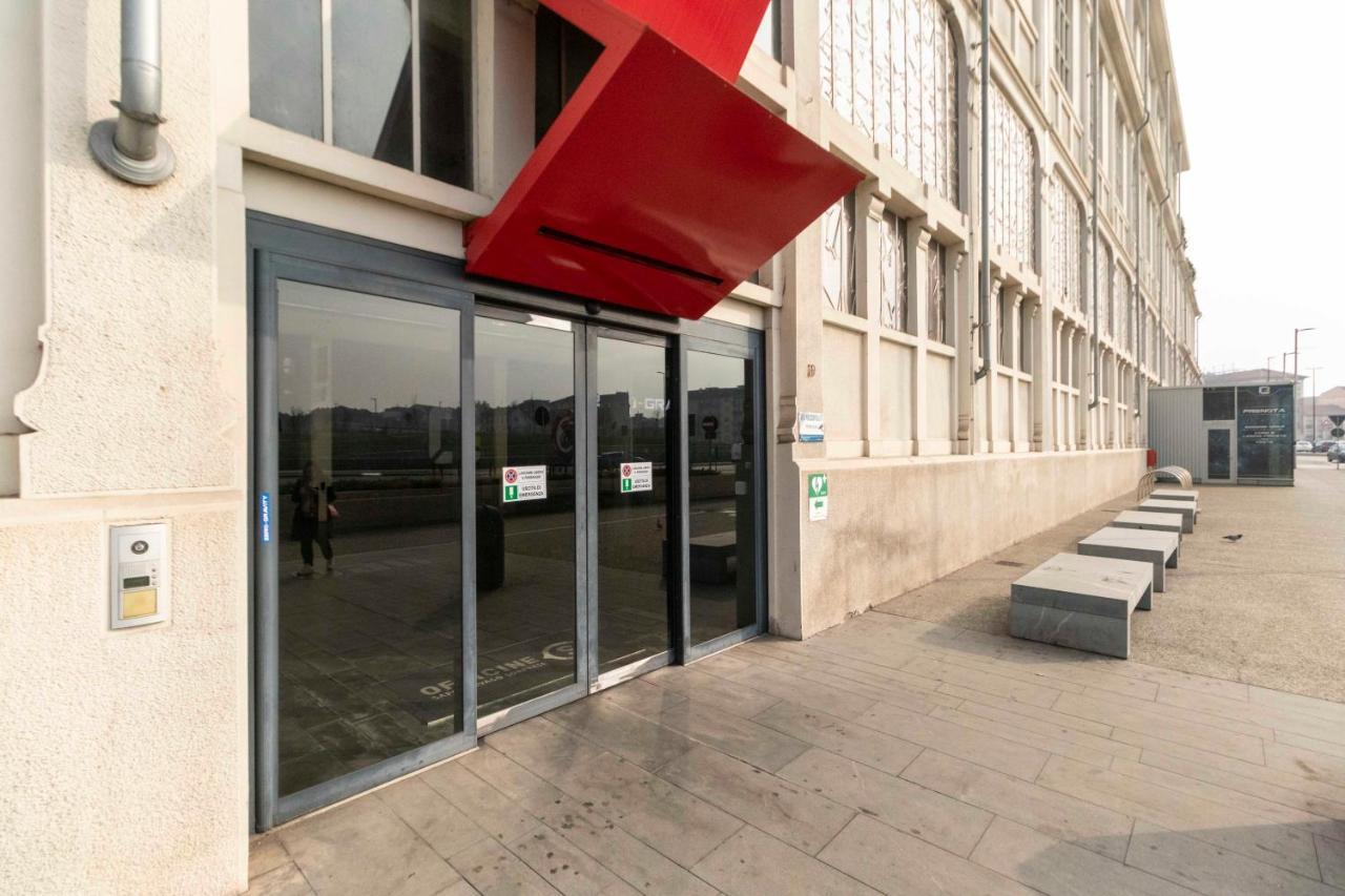 Dora Riverside Modern Apartment With Private Parking Turin Exteriör bild